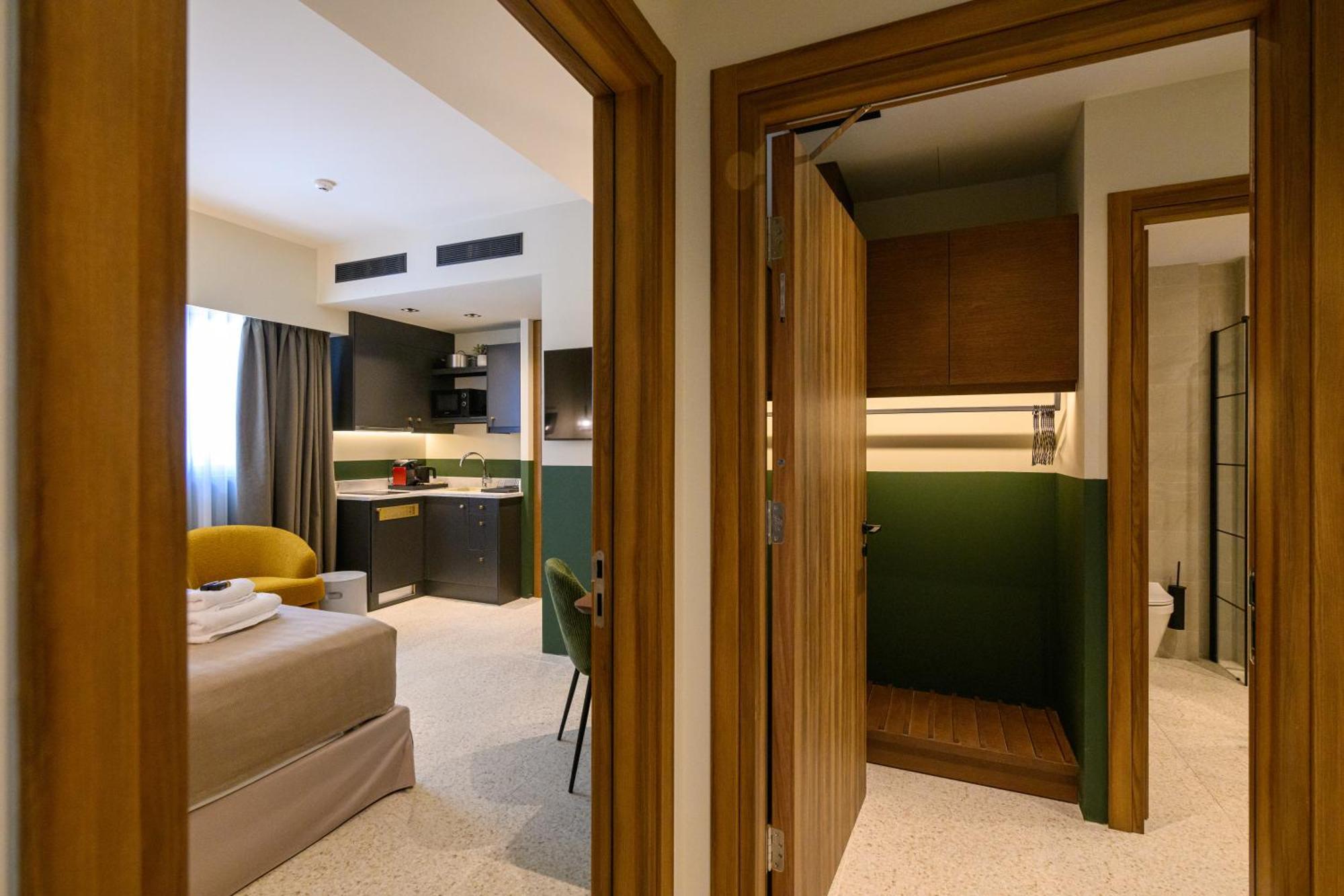 Evripidou 7 - Kalamata Mediterranean Suites Exteriör bild