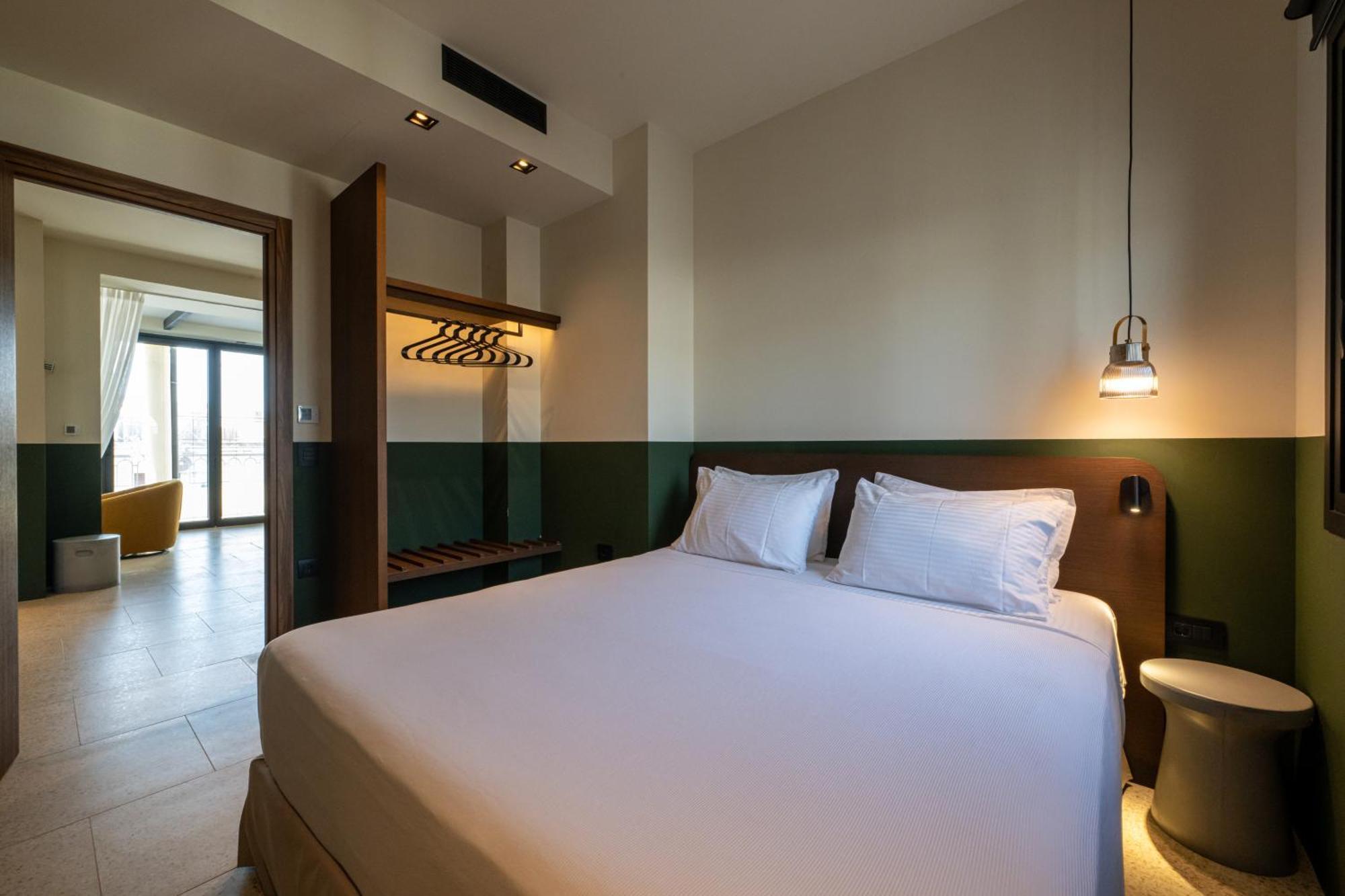 Evripidou 7 - Kalamata Mediterranean Suites Rum bild
