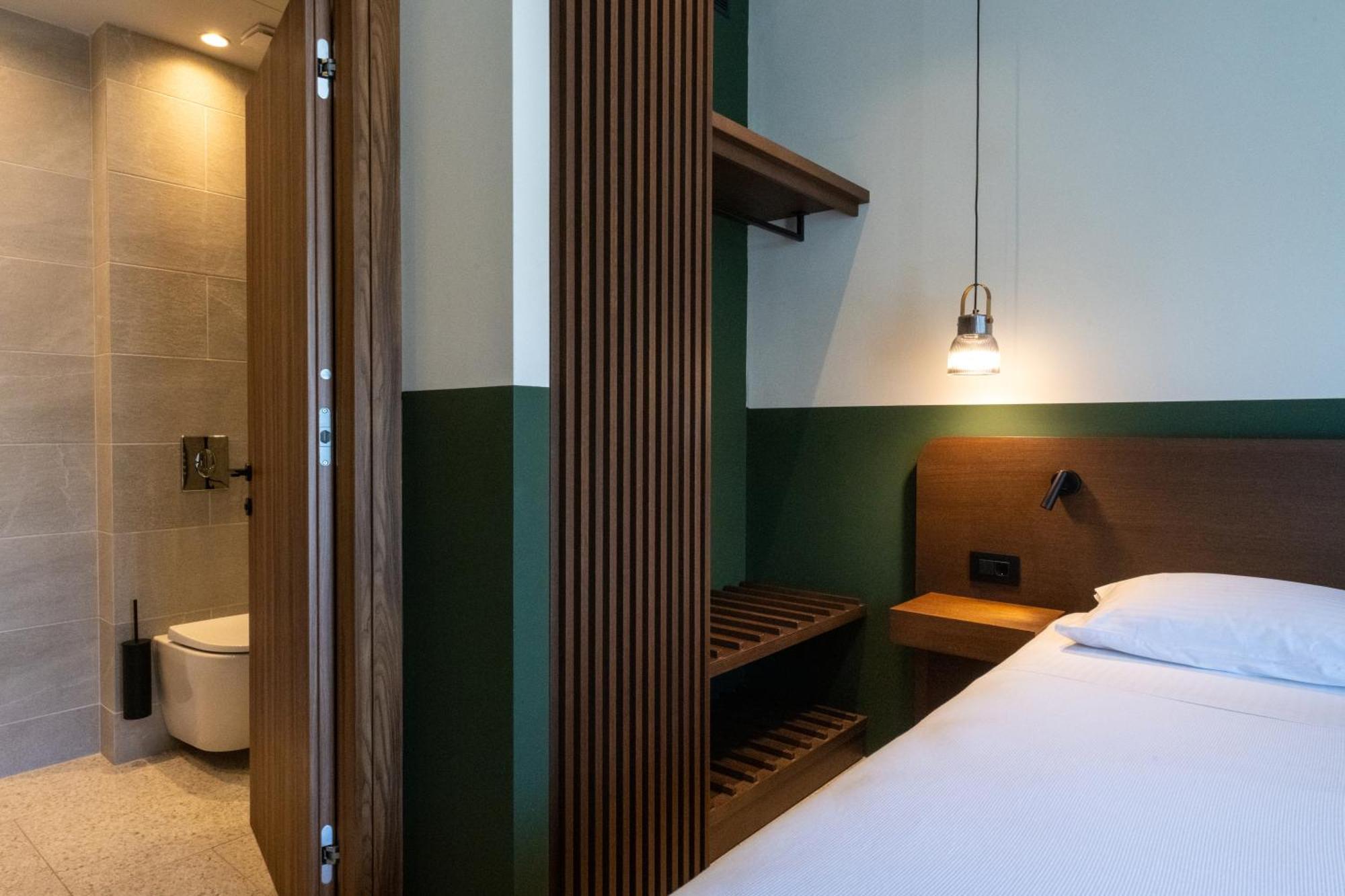 Evripidou 7 - Kalamata Mediterranean Suites Exteriör bild